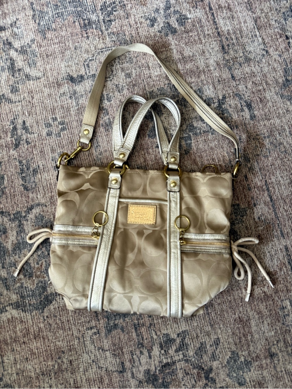 Vtg Coach Khaki Signature Poppy Spotlight